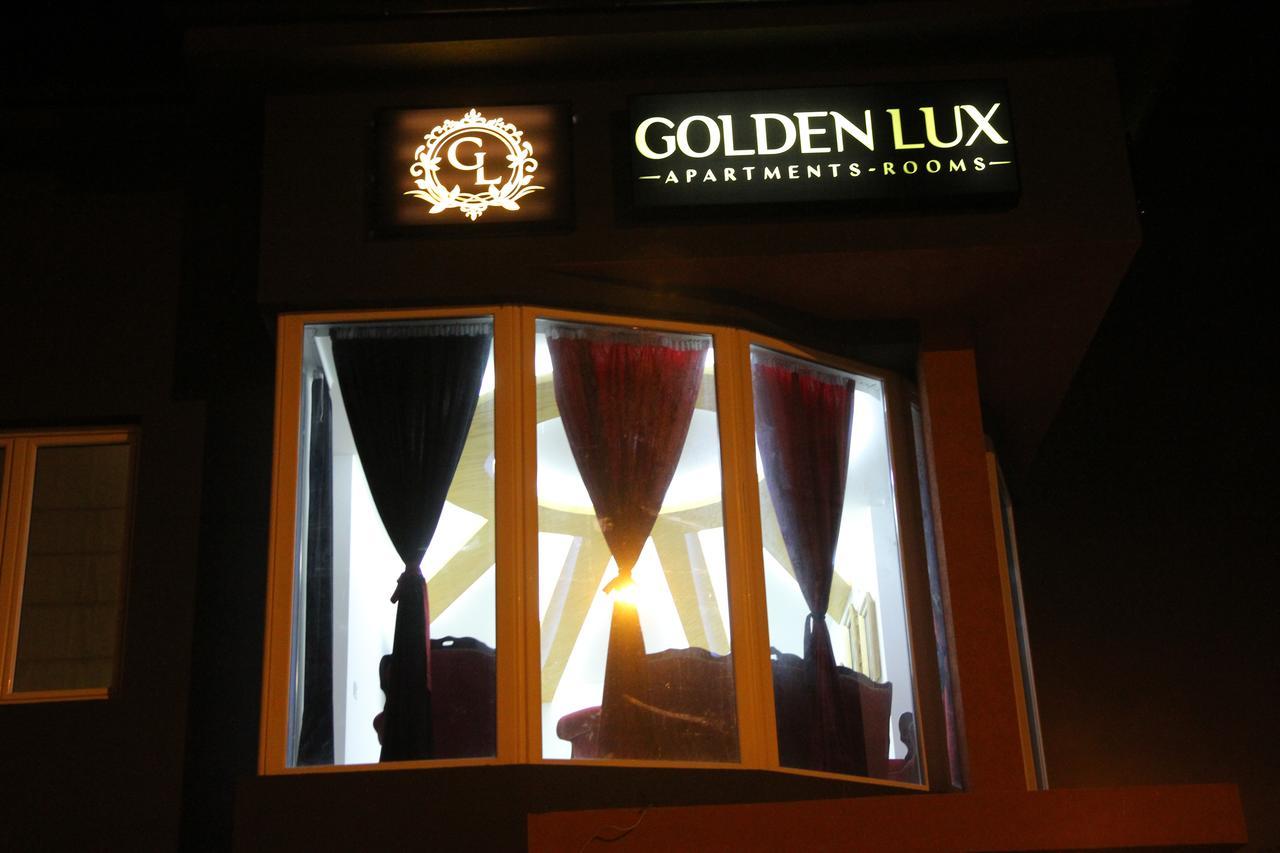 Golden Lux Apartments And Rooms クラグイェヴァツ エクステリア 写真